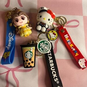 Keychain bundle, super trendy & cute ! 🥰